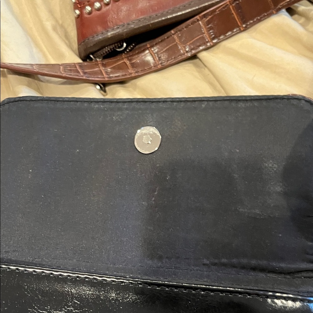 Giani Bernini Black and Brown Crossbody Bag - Picture 9 of 10